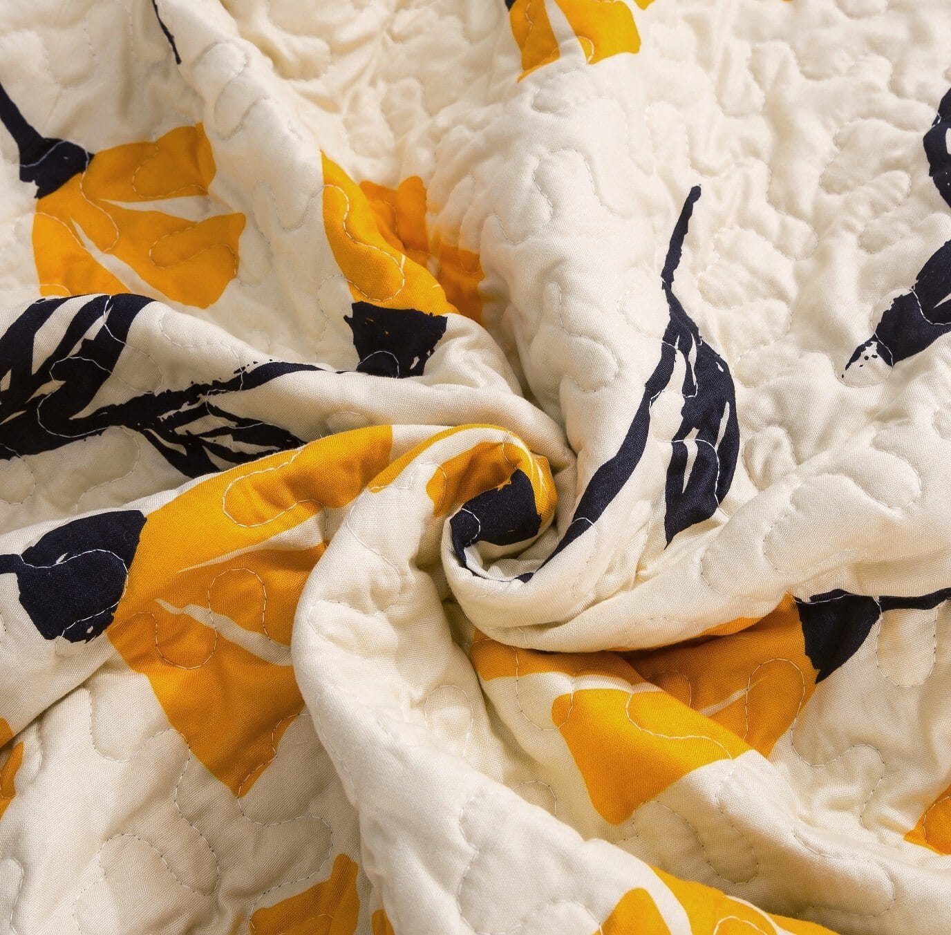 DaDa Bedding Yellow Fleur Floral Quilt Set - Ivory Gold Bedspread