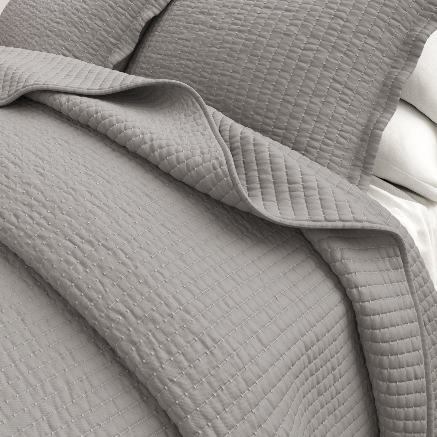 Solid Quilt - Alicia Collection